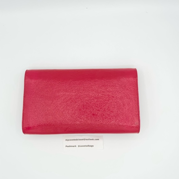 YSL Belle Du Jour patent clutch in a gorgeous pinky red! Nice vintage condition! - Picture 3 of 12